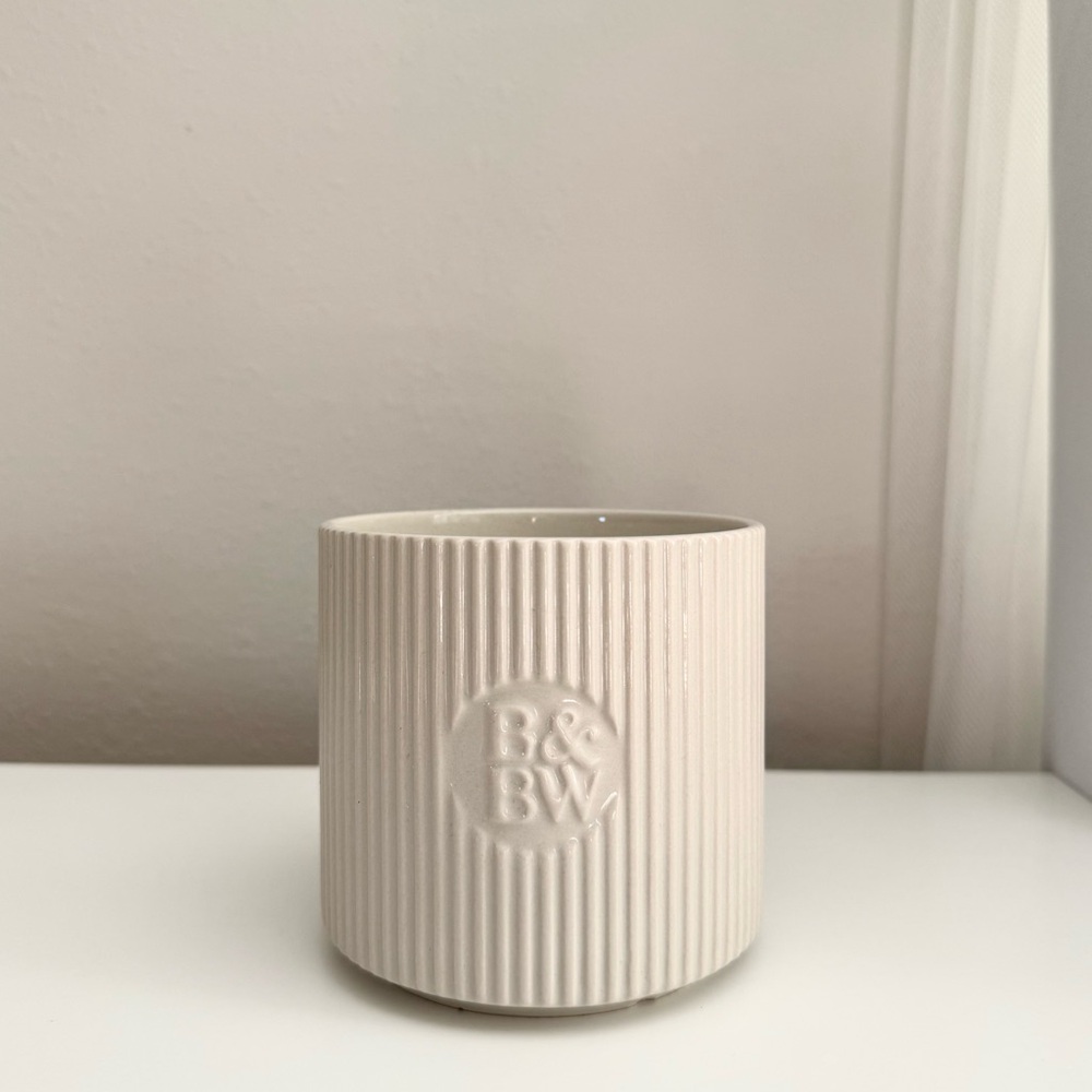 Bath and Body Works Vanilla Bean Ceramic 3wick Candle
